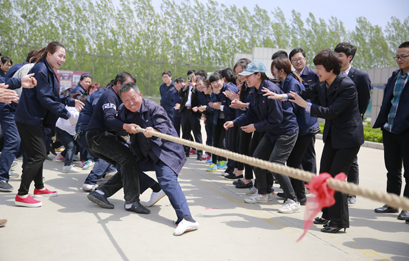 大方重機(jī)2015年職工運(yùn)動(dòng)會(huì)勝利落下帷幕